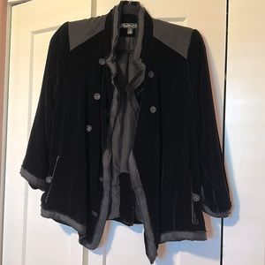 Elizabeth & James velvet blazer size 6 worn once.